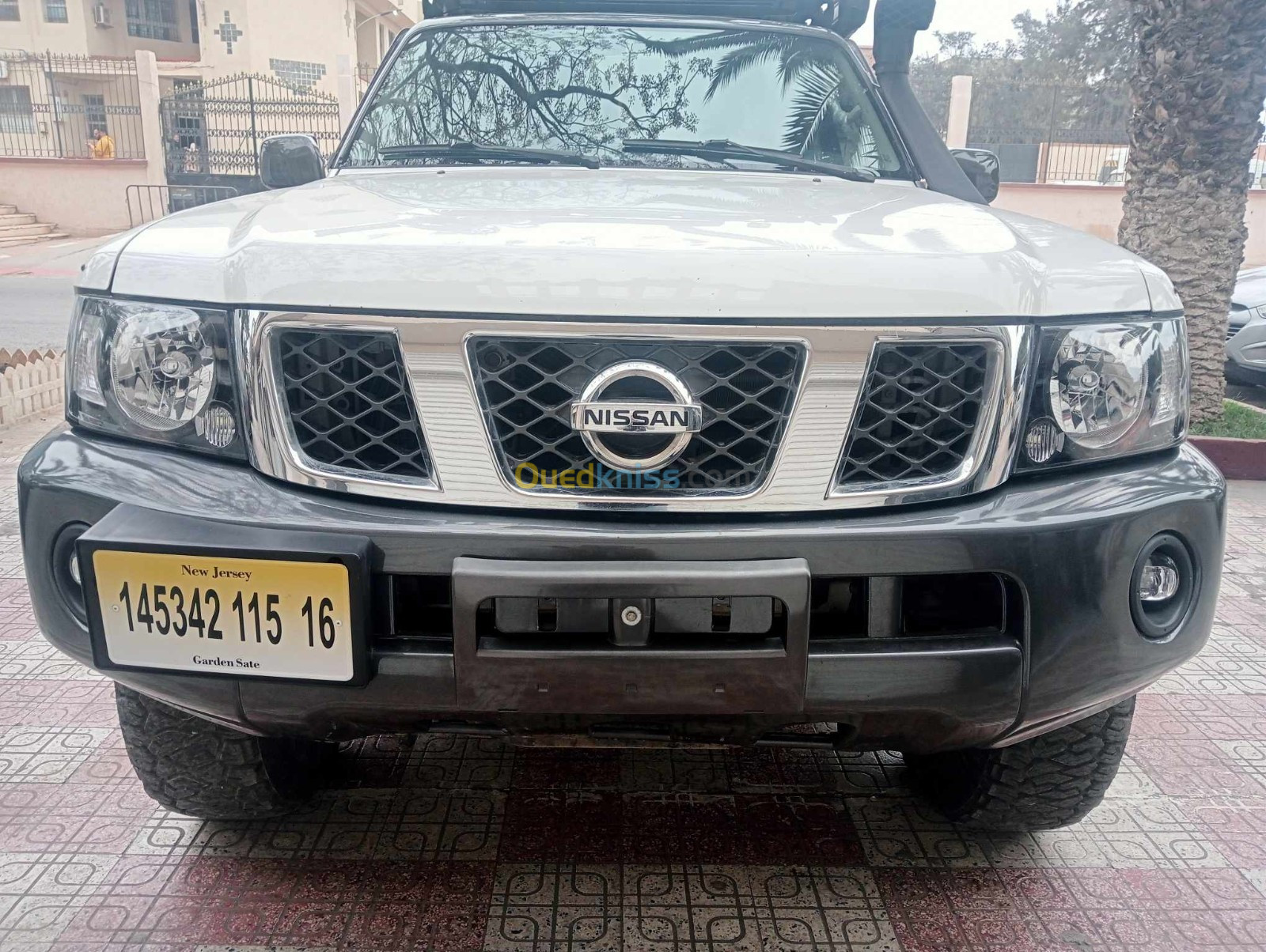 Nissan Super safari vtc 4800 2015 