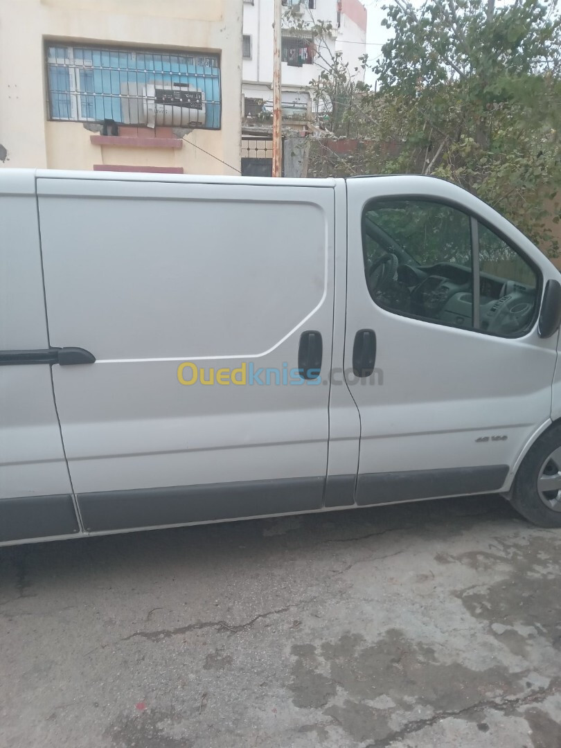 Renault Trafic 2012