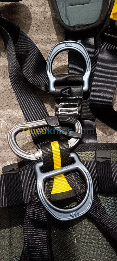 Harnais petzl Avao bod fast confortable d'anti-chute,de maintien au travail et de suspension