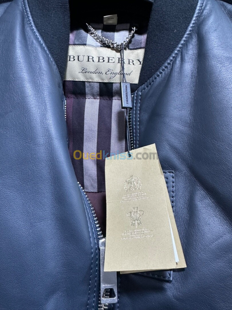 Veste Cuir Burberry Original très légère Taille S 