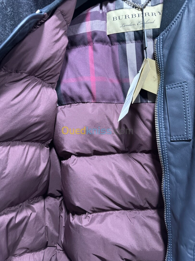 Veste Cuir Burberry Original très légère Taille S 