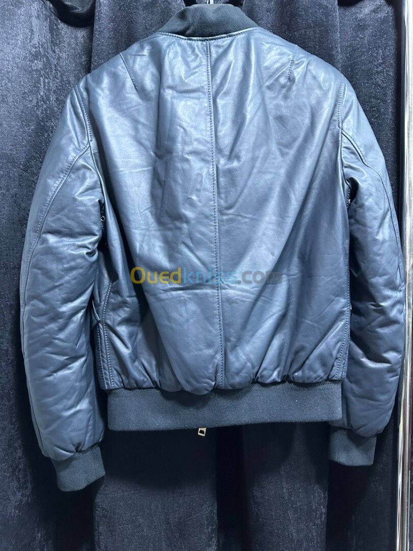 Veste Cuir Burberry Original très légère Taille S 