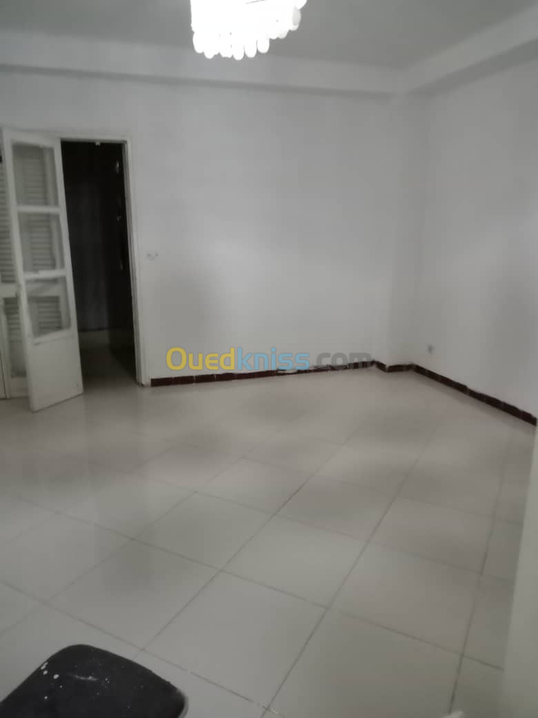 Location Appartement F03 Alger Zeralda