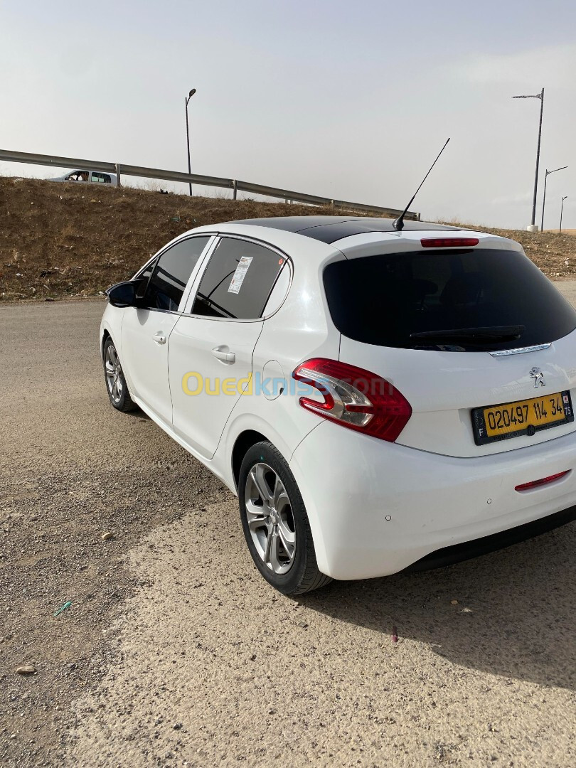 Peugeot 208 2014 Allure