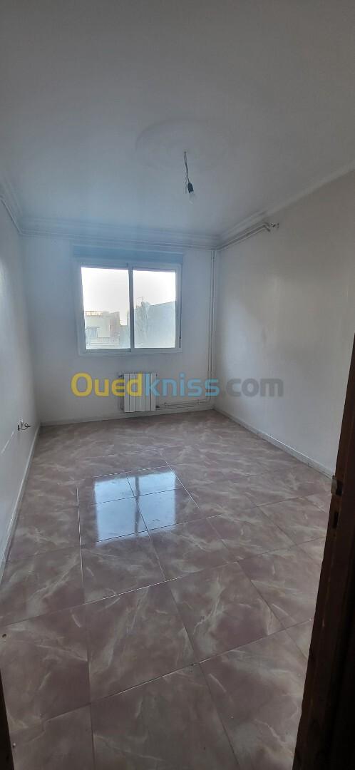 Location Appartement F3 Oran Bir el djir