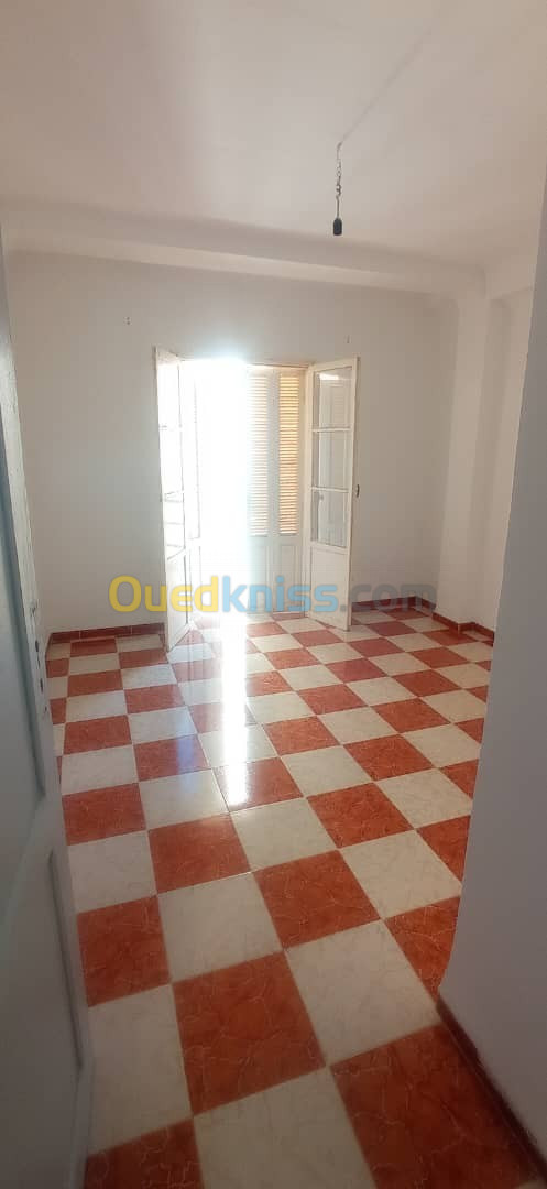 Location Appartement F3 Oran Bir el djir