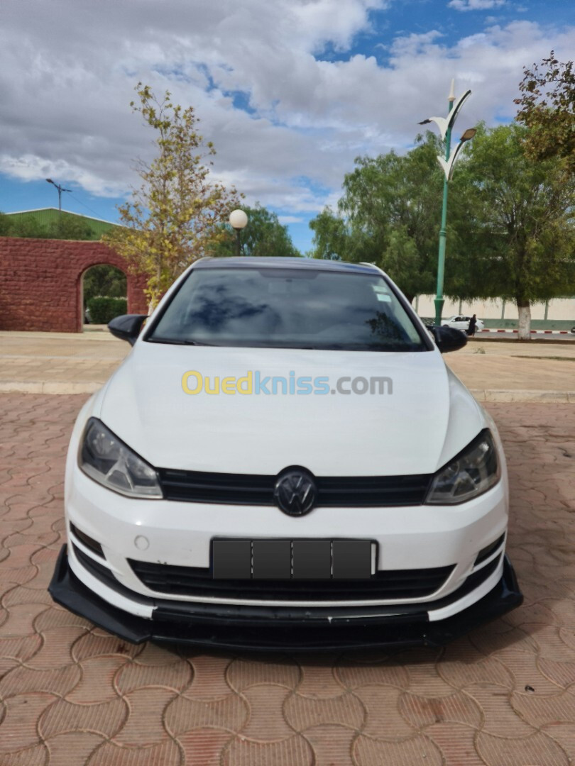 Volkswagen Golf 7 2015 Trendline +