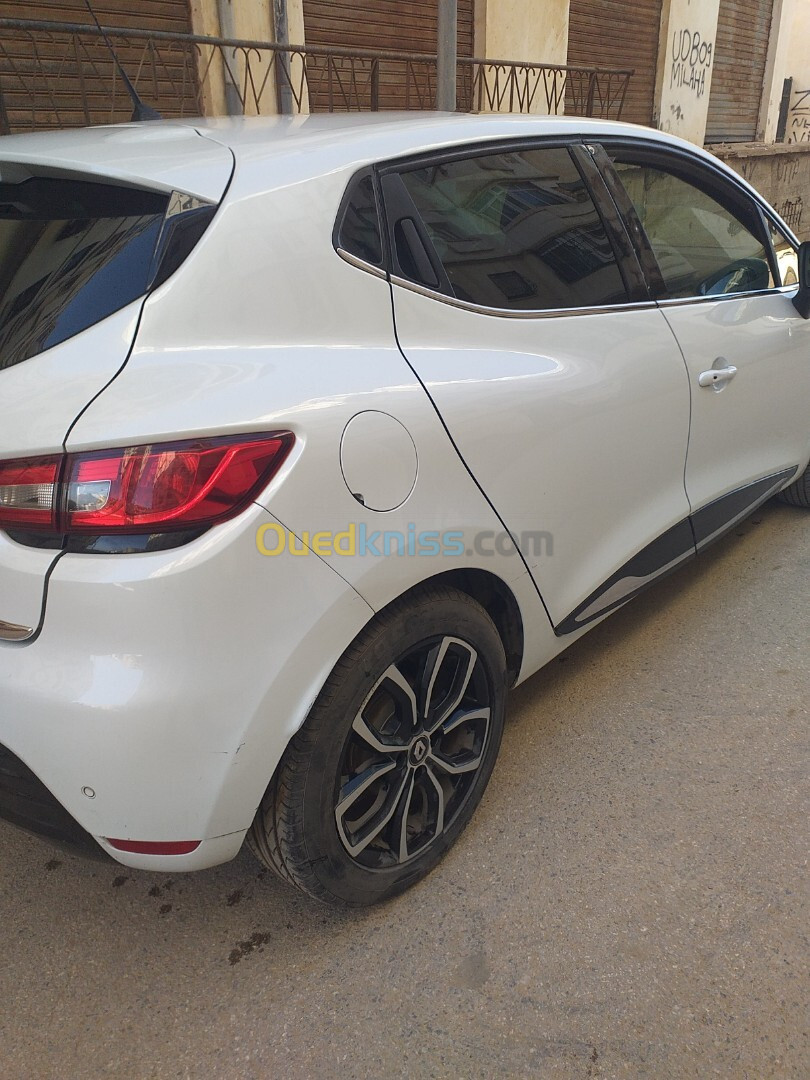 Renault Clio 4 2019 Limited 2