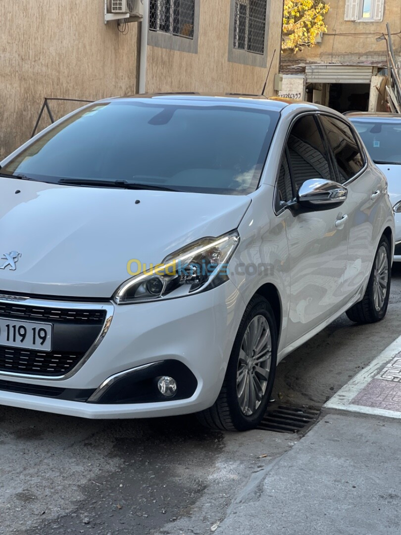 Peugeot 208 2019 Allure Facelift