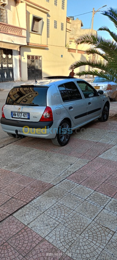 Renault Clio 2 1999 Initial