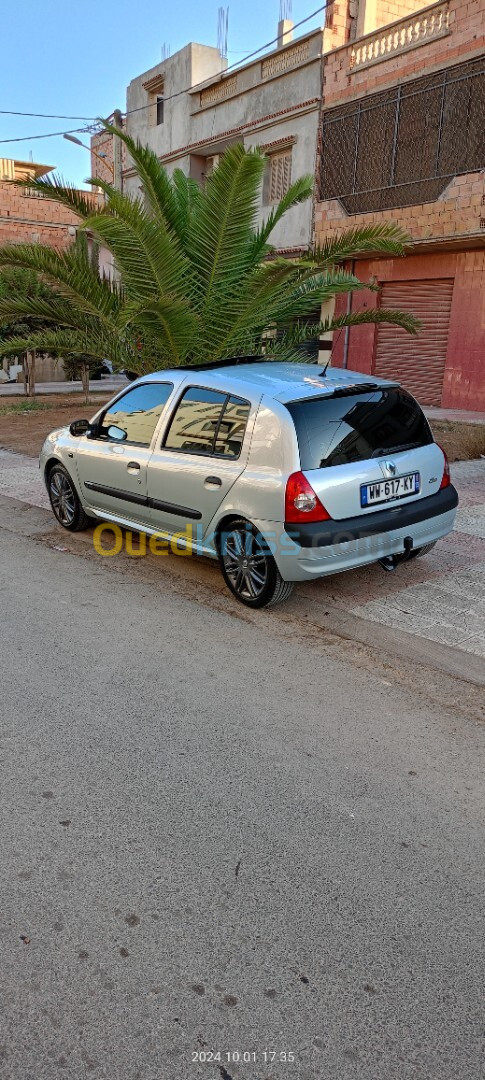 Renault Clio 2 1999 Initial