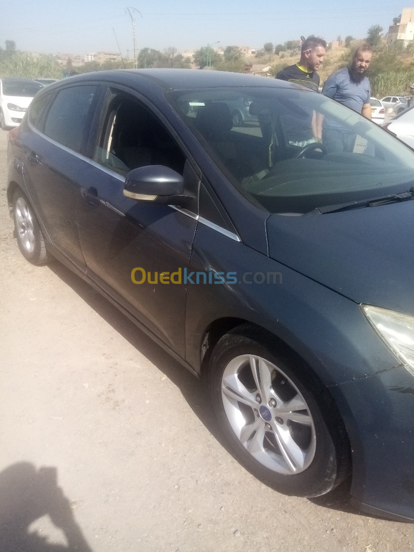 Ford Focus 4 portes 2014 