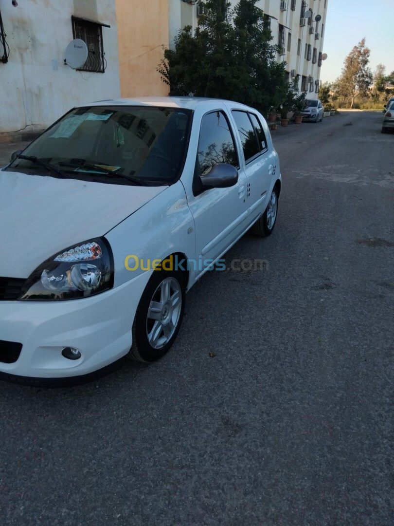 Renault Clio Campus 2010 Clio Campus