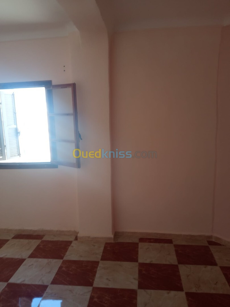 Vente Appartement F3 Relizane Bendaoud