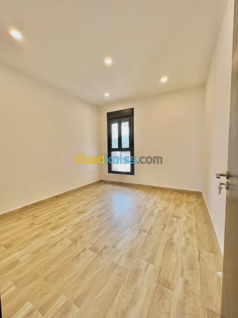 Vente Appartement F3 Oran Ain el turck