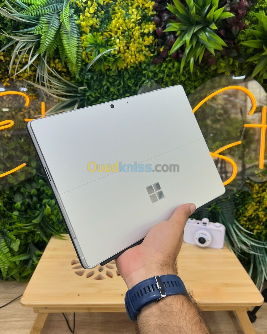 MICROSOFT SURFACE 9 I5 12EME 8GB/256GB IRIS XE