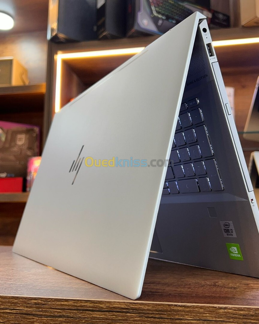 HP ENVY 17 I7 10eme 16gb/1000gb  NVIDIA MX 250 