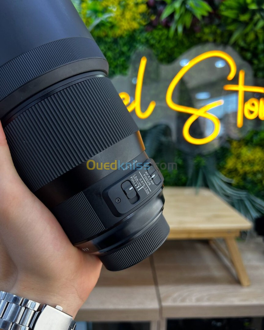 Sigma Art lens 135mm F/1.8 DG pour sony en excellent état avec deux bouchons