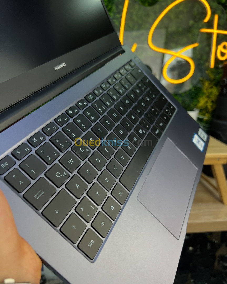 Huawei matebook D14 I5 10eme 8gb/256gb intel uhd