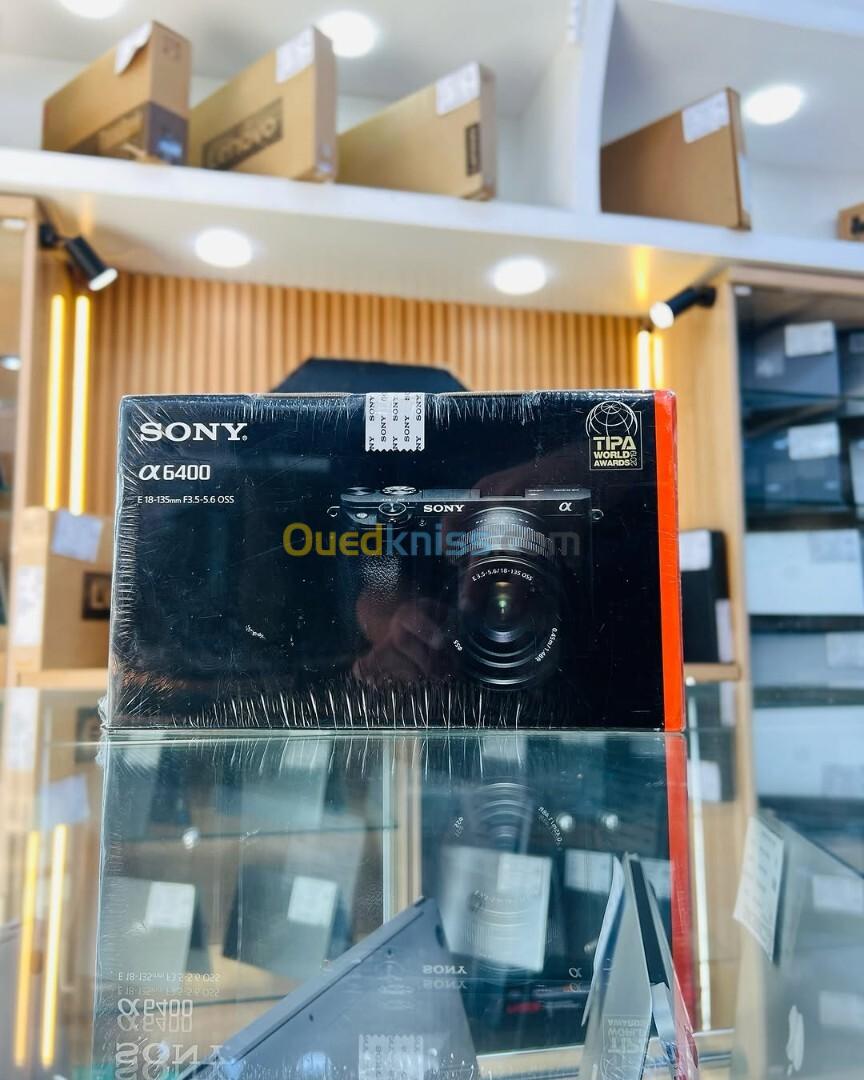 Sony A6400 avec 18-135mm f/3.5-5.6 neuf jamais utilisé sous emballage