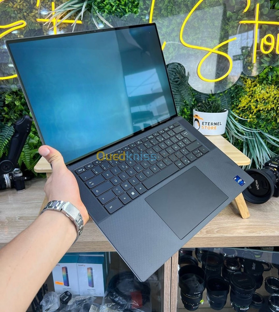 DELL XPS 15-9530 I7 13eme 16gb/1000gb  Intel iris xe + RTX 4060 8gb vram