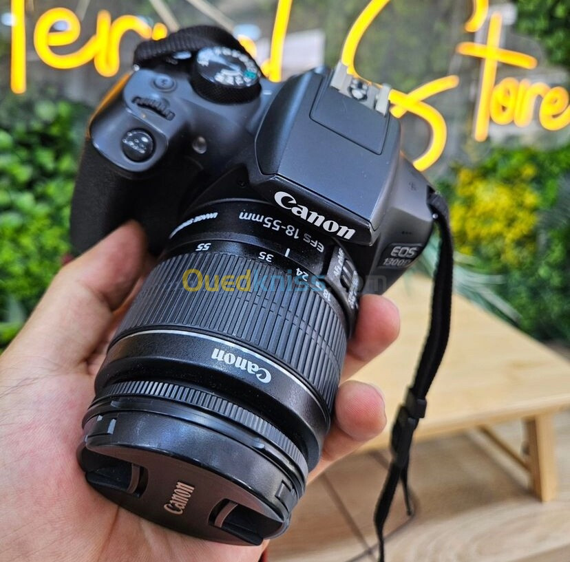 Canon 1300d en excellent etat avec batterie chargeur bandoulière  Click: 7k