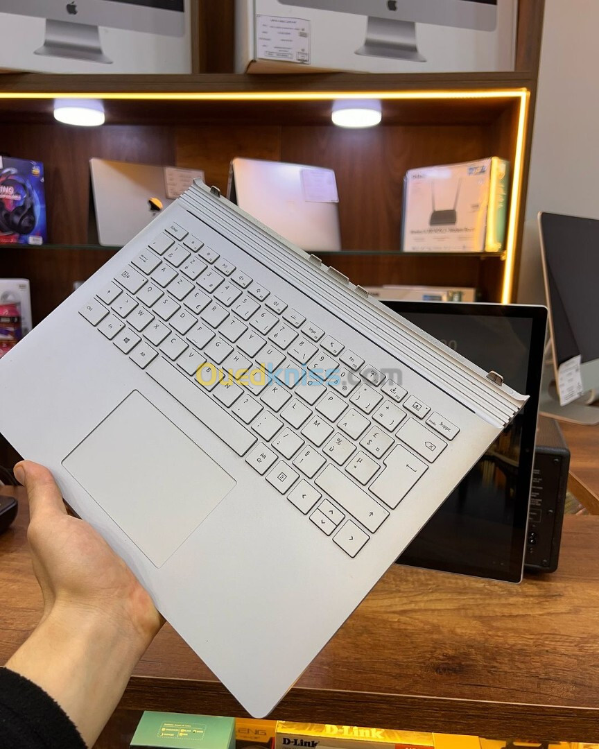 MICROSOFT SURFACE BOOK 2 I7 8EME 8GB/256GB nvidia GTX 1050