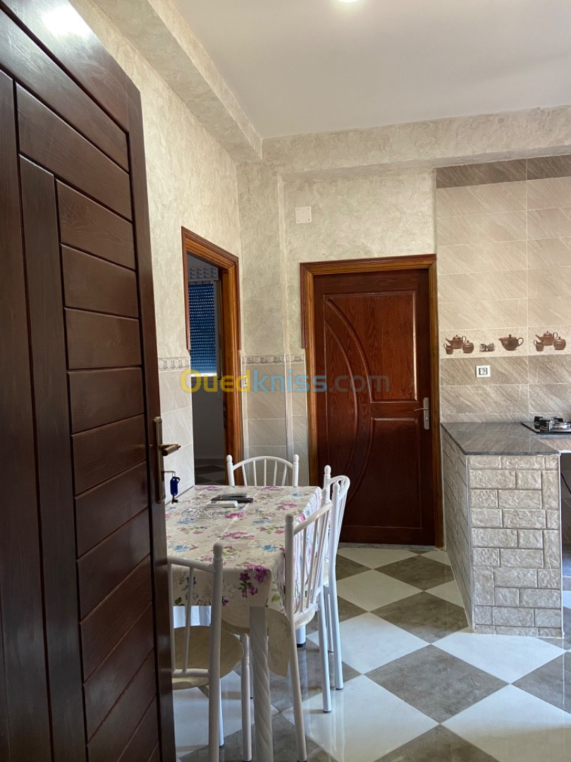 Location vacances Appartement F9 Skikda El marsa