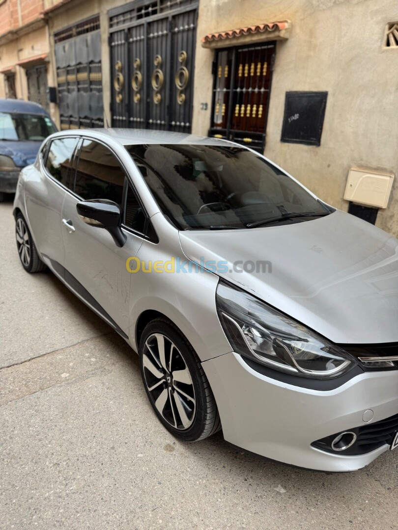 Renault Clio 4 2014 Seventeen