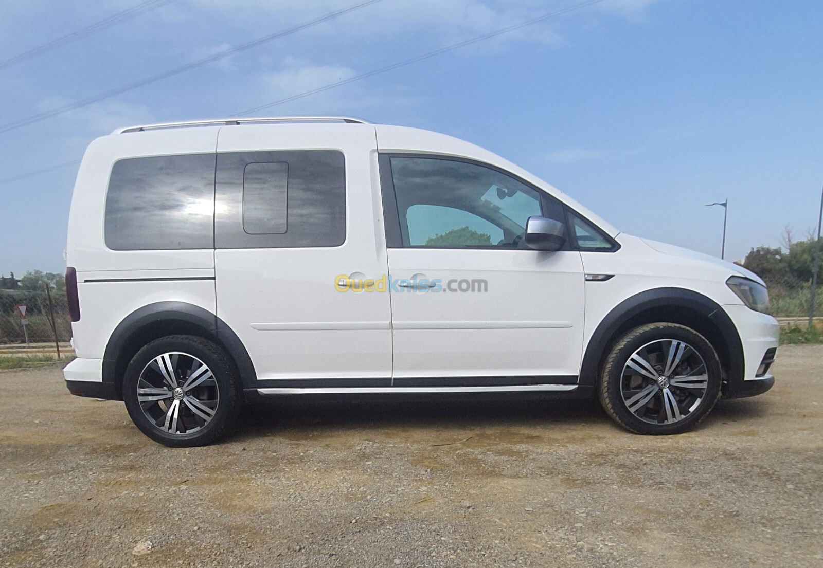 Volkswagen Caddy 2017 Alltrack