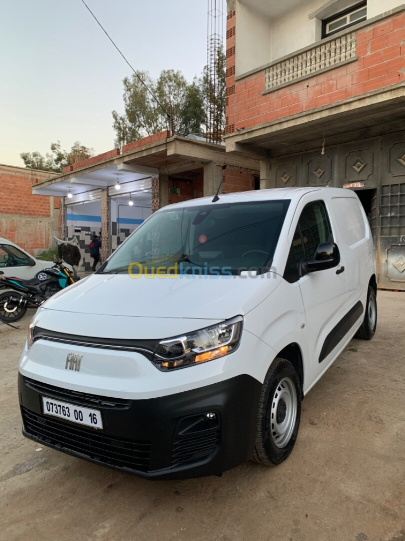 Fiat Doblo 2024 Italien