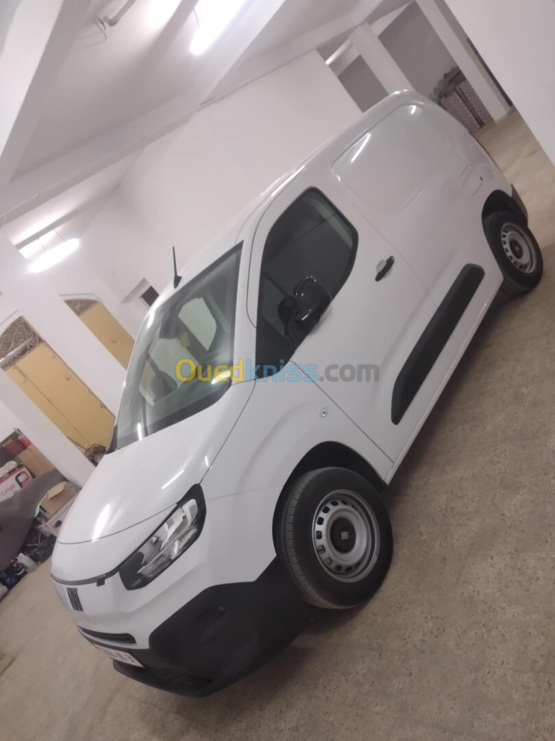 Fiat Doblo 2024 Réstily