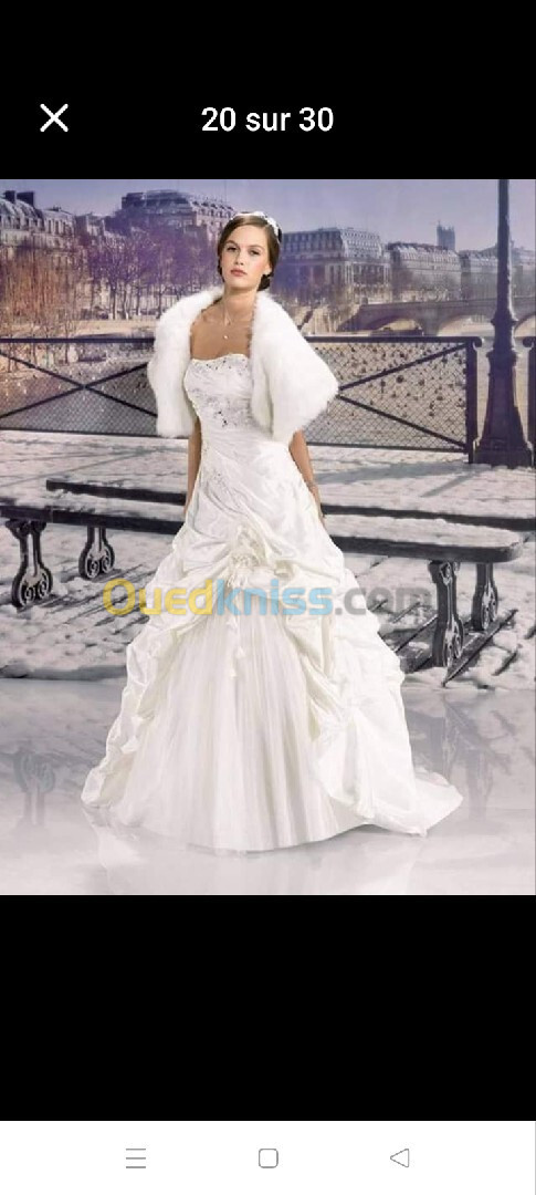 ROBE BLANCHE en destockage 