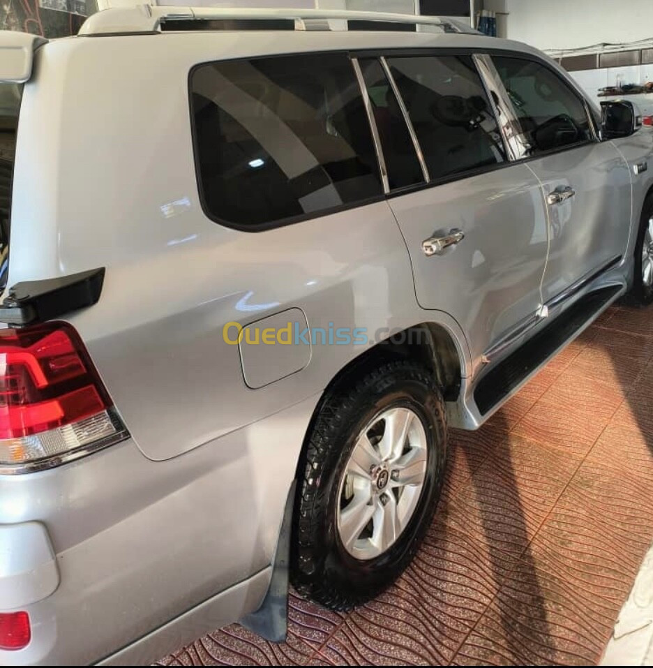 Toyota Land Cruiser 2016 L 200