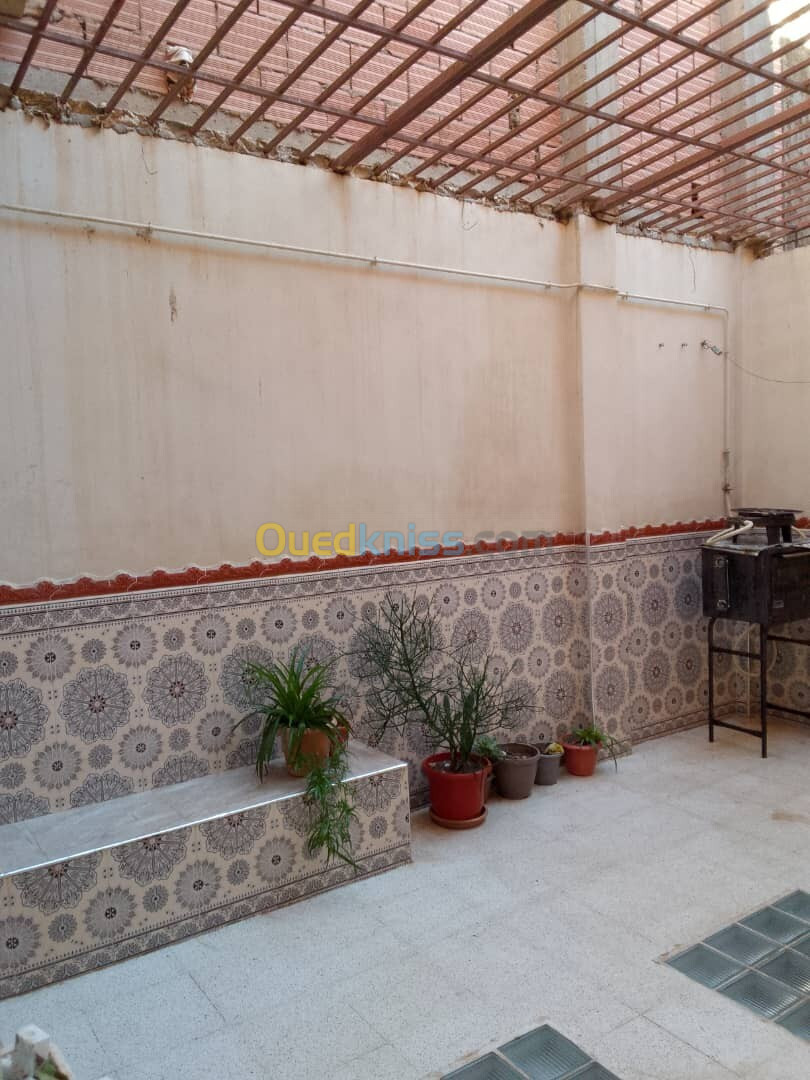 Location Niveau De Villa F4 Tlemcen Mansourah