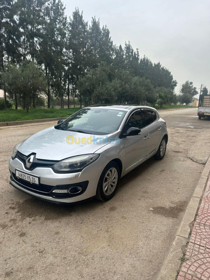 Renault Megane 3 2015 Bose