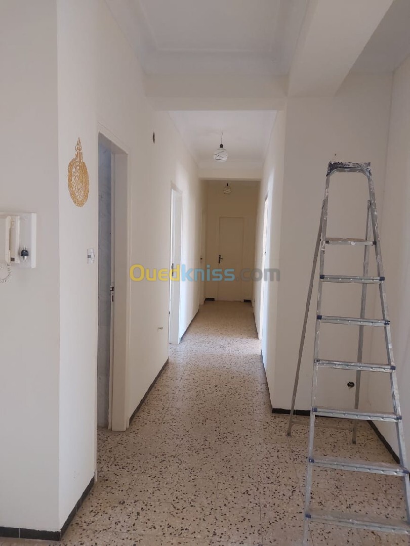 Location Appartement F5 Alger Bir mourad rais