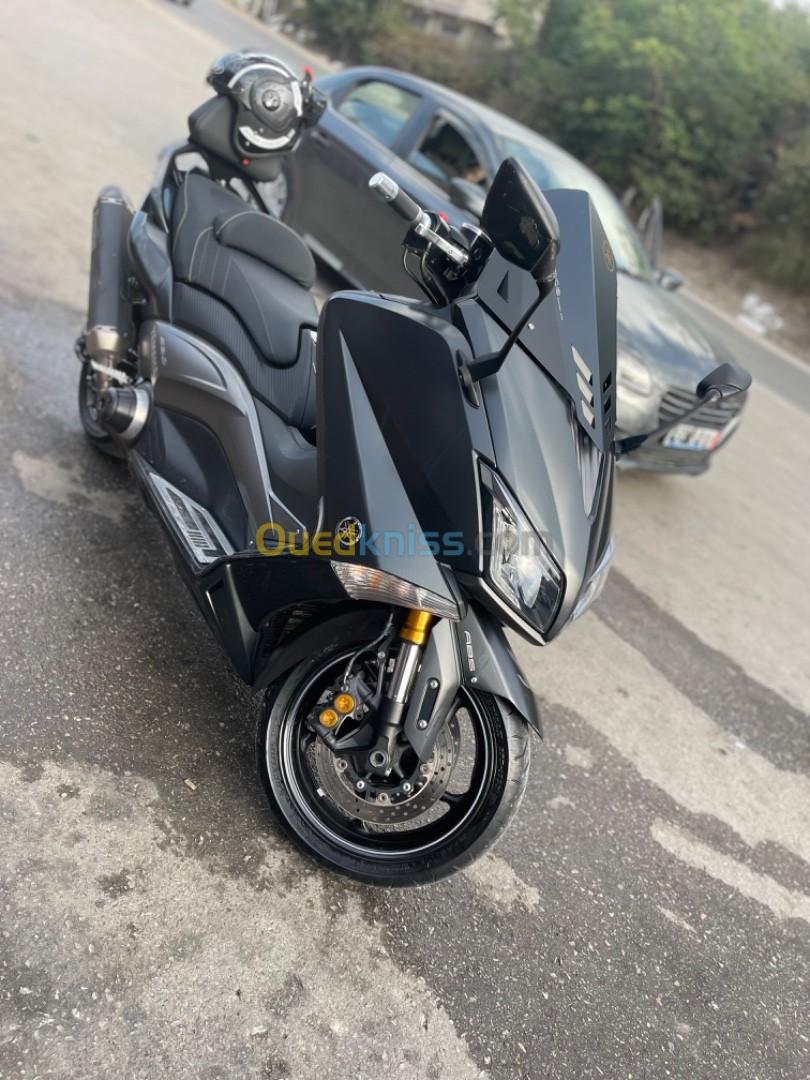 Yamaha Tmax 2015