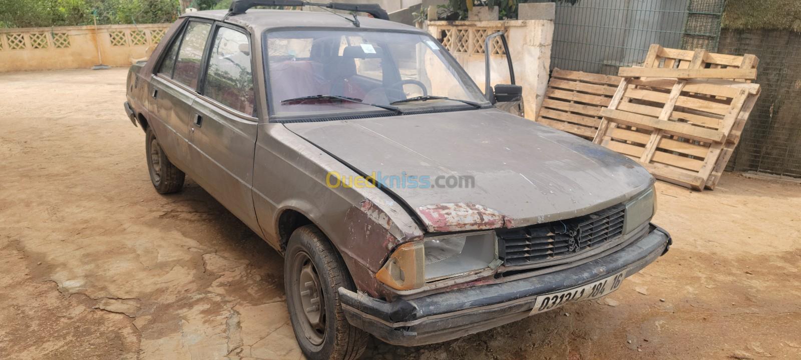 Peugeot 305 1984 305