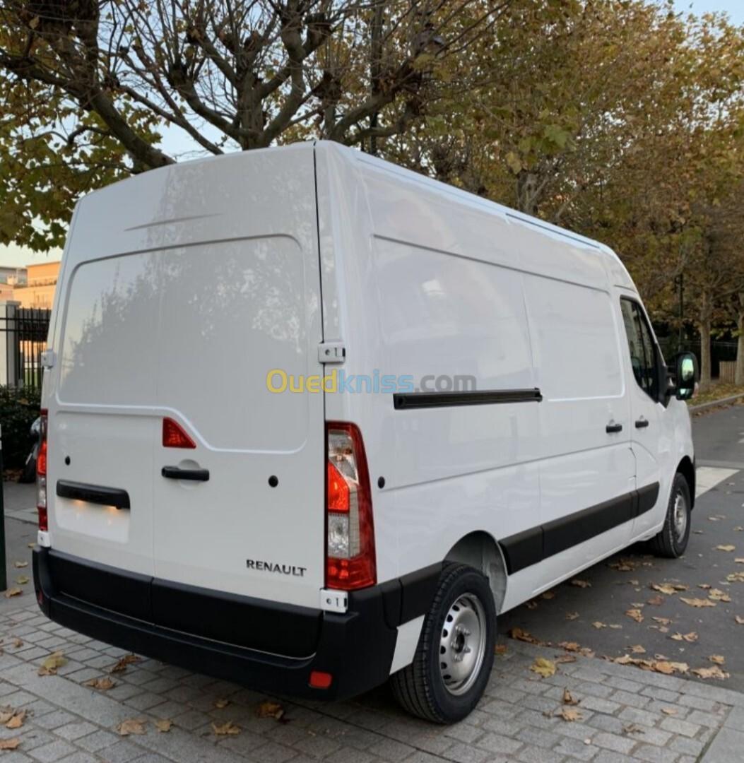 Renault Master 02 panneaux 2024 L2H 2