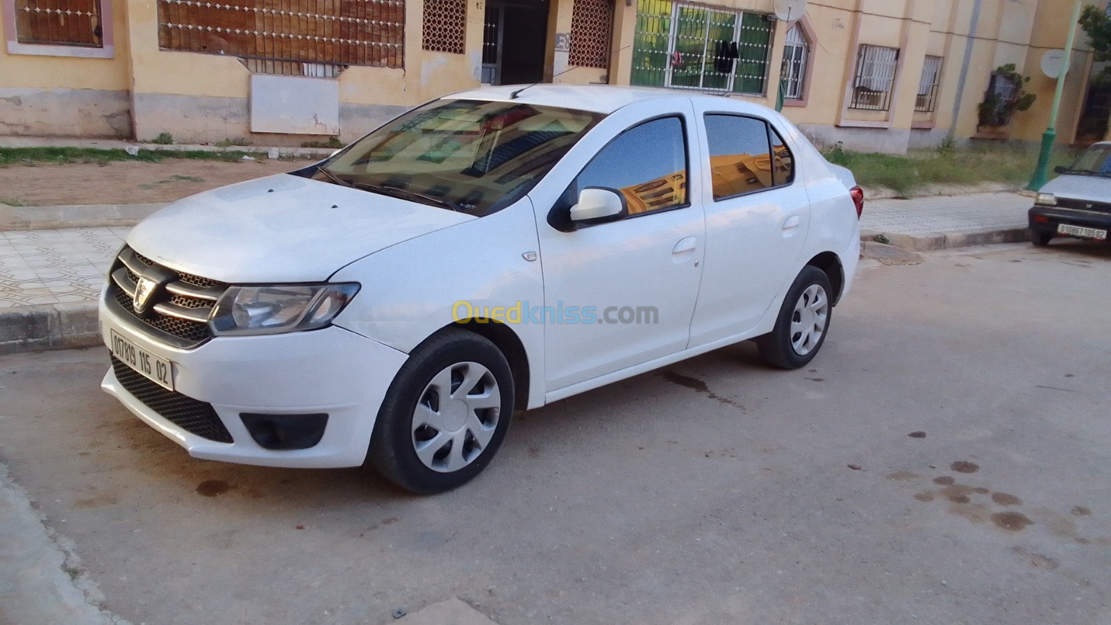 Renault Logane 2015 لاتوت