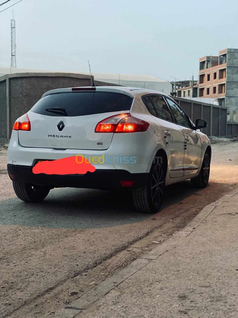 Renault Megane 3 2015 New Play