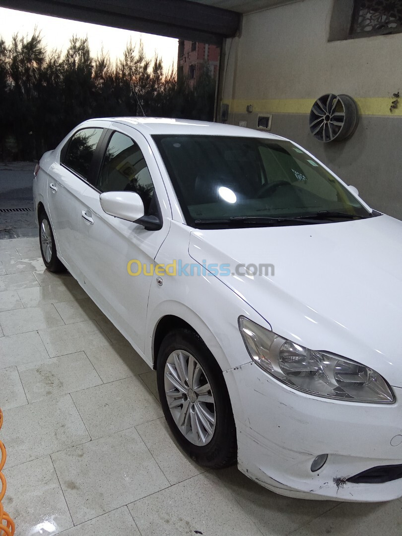 Peugeot 301 2015 Allure