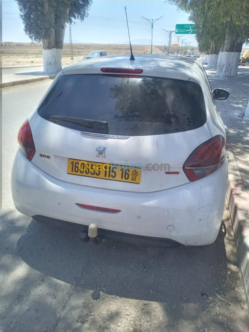 Peugeot 208 2015 Allure Facelift