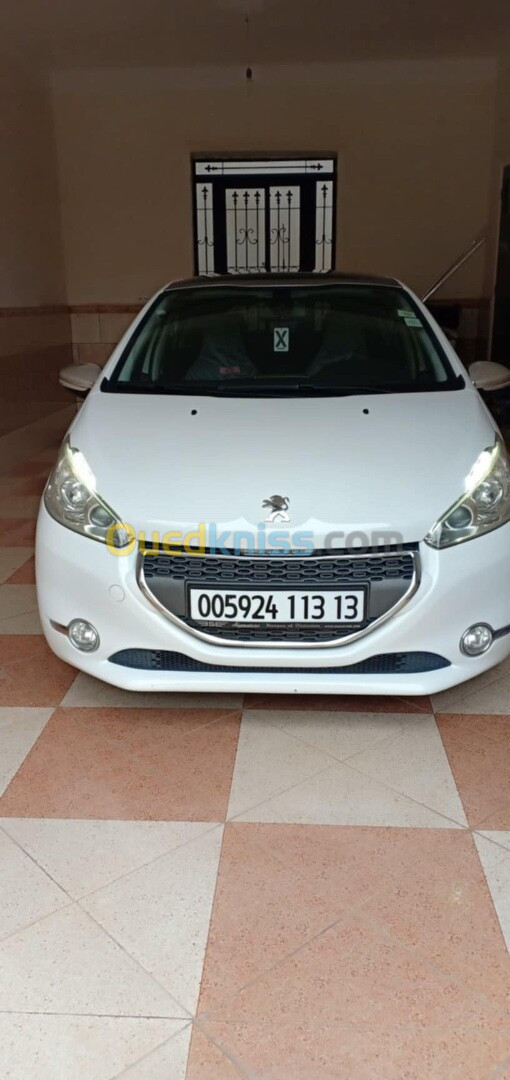 Peugeot 208 2013 Allure