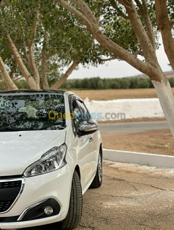 Peugeot 208 2019 Allure Facelift