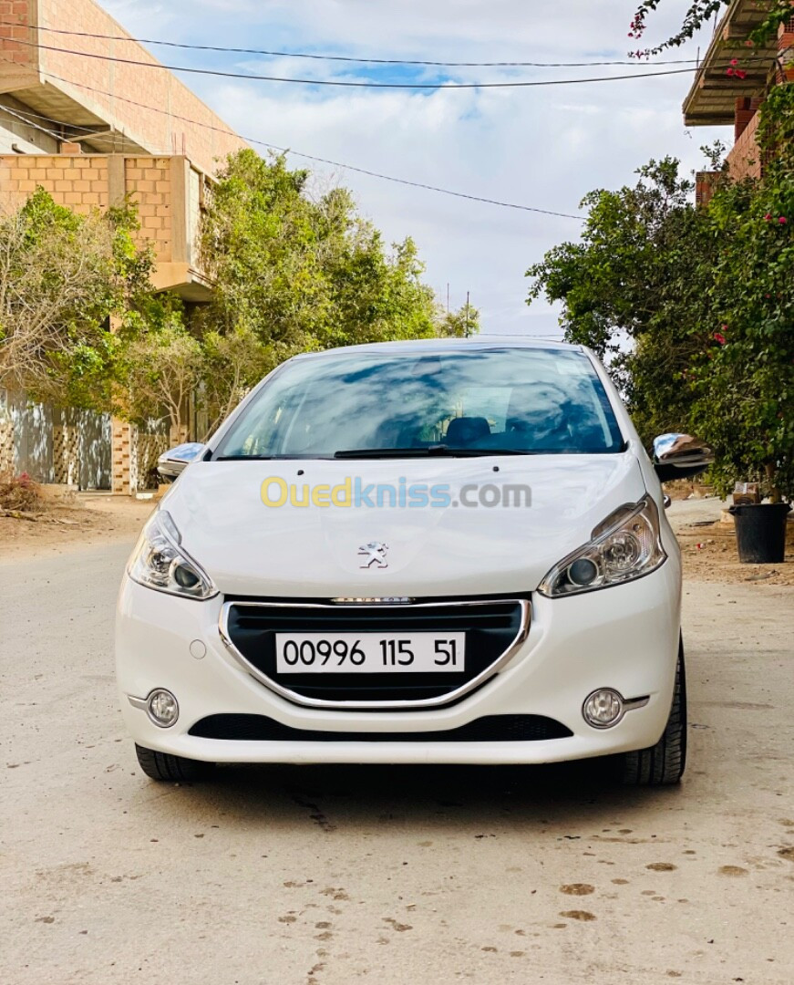 Peugeot 208 2015 Allure