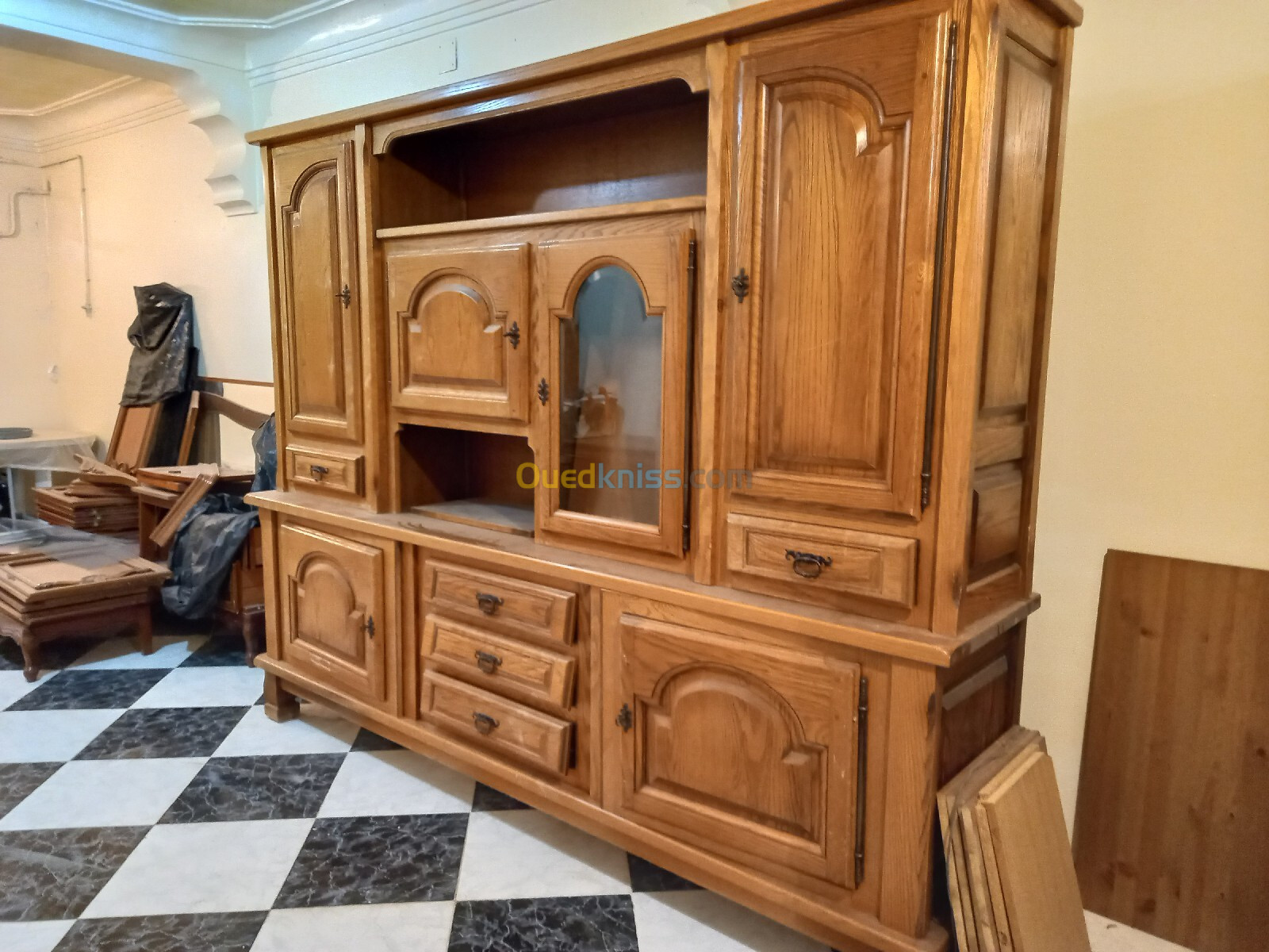 Armoire et commodes 