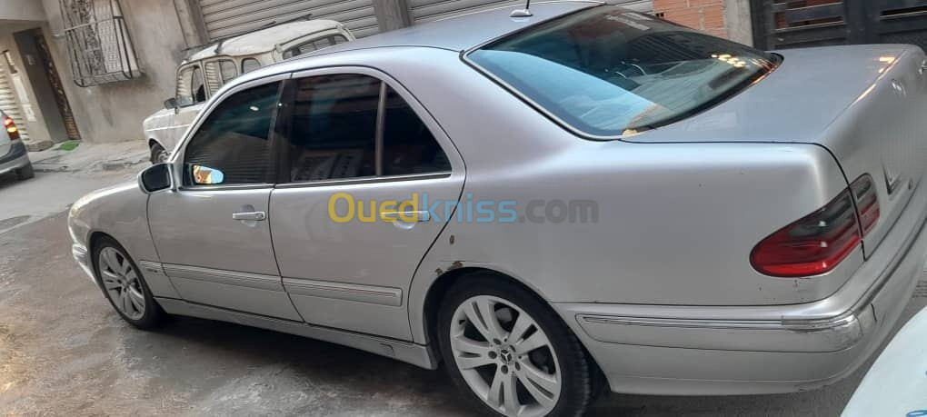 Mercedes Classe E 1998 Avand garde