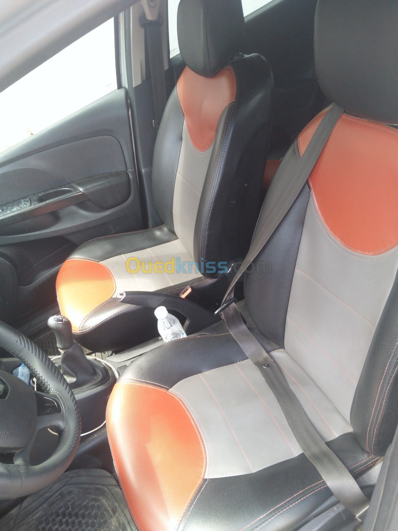 Renault Clio 4 2013 1,2 essence